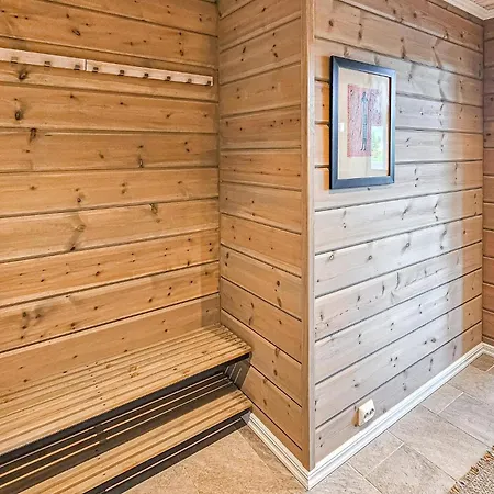 Awesome In Vinje With Sauna Сasa de vacaciones Oyfjell