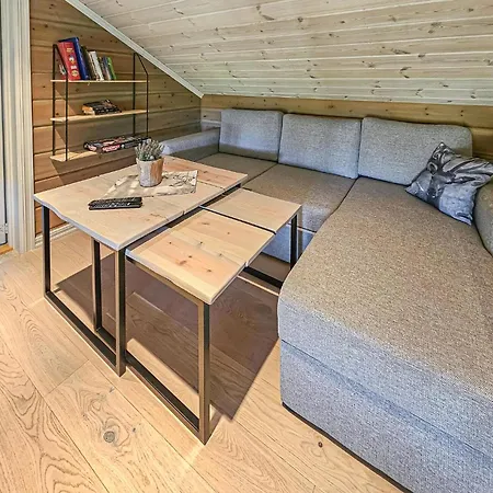 Сasa de vacaciones Awesome In Vinje With Sauna *