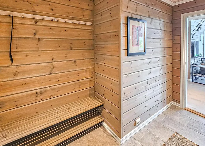 Awesome In Vinje With Sauna 펜션 Oyfjell
